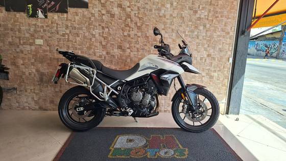 TRIUMPH TIGER 900 GT PRO TRIUMPH TIGER 900 GT PRO